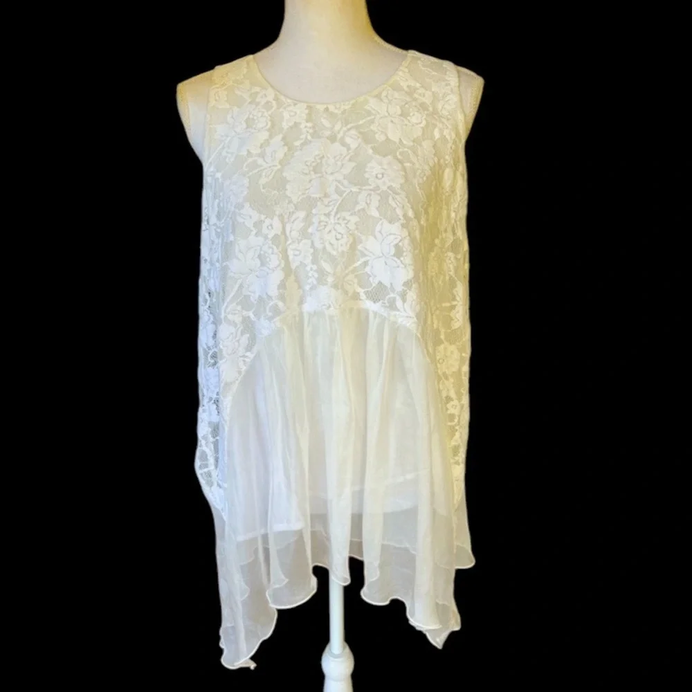Belle Bird ladies, cotton blend lace top sleeveless size medium excellent cond - Picture 2 of 13